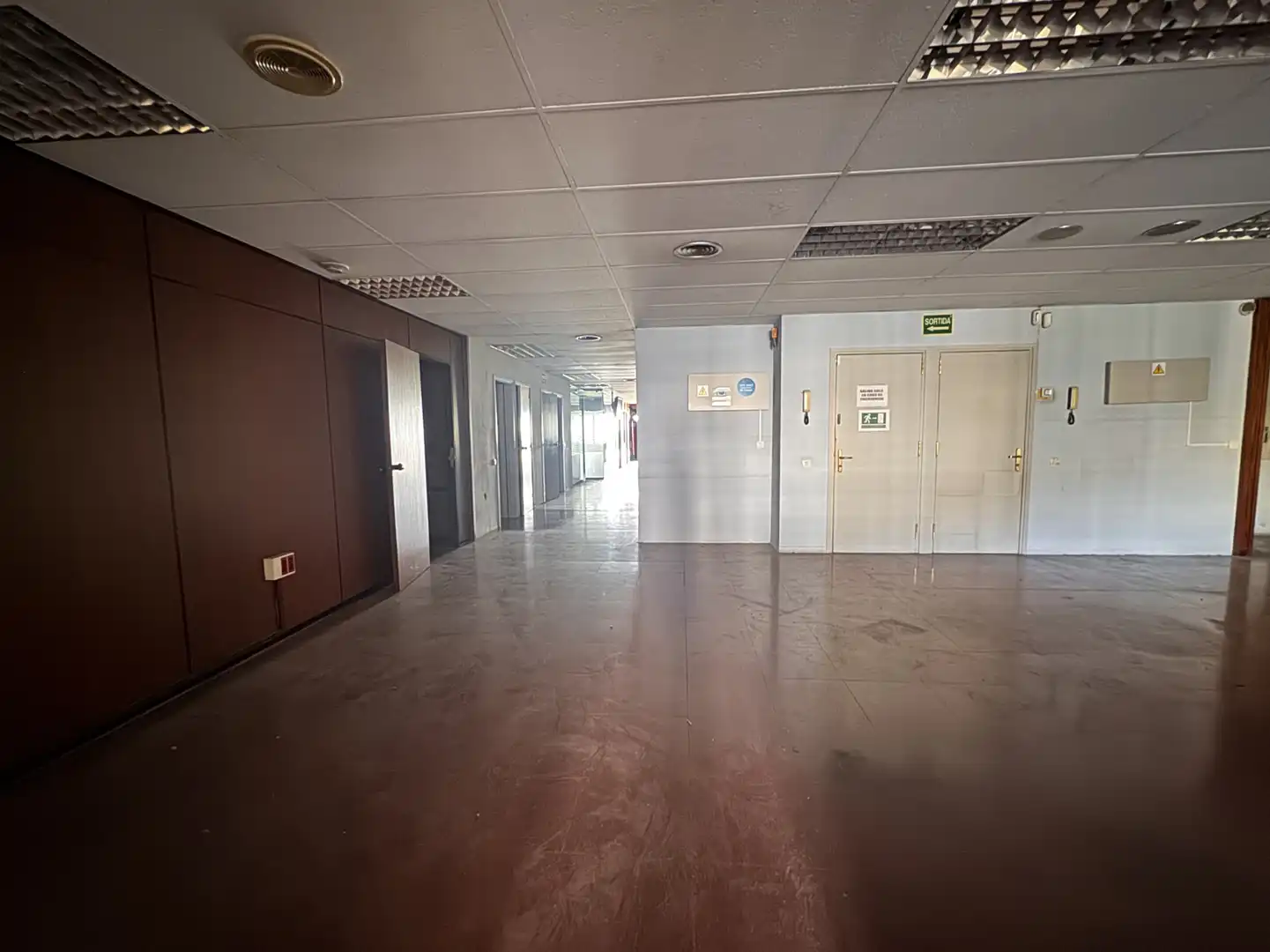 Bureau avec ascenseur à vendre à Barcelona - Carrer Pau Claris, imagen 3