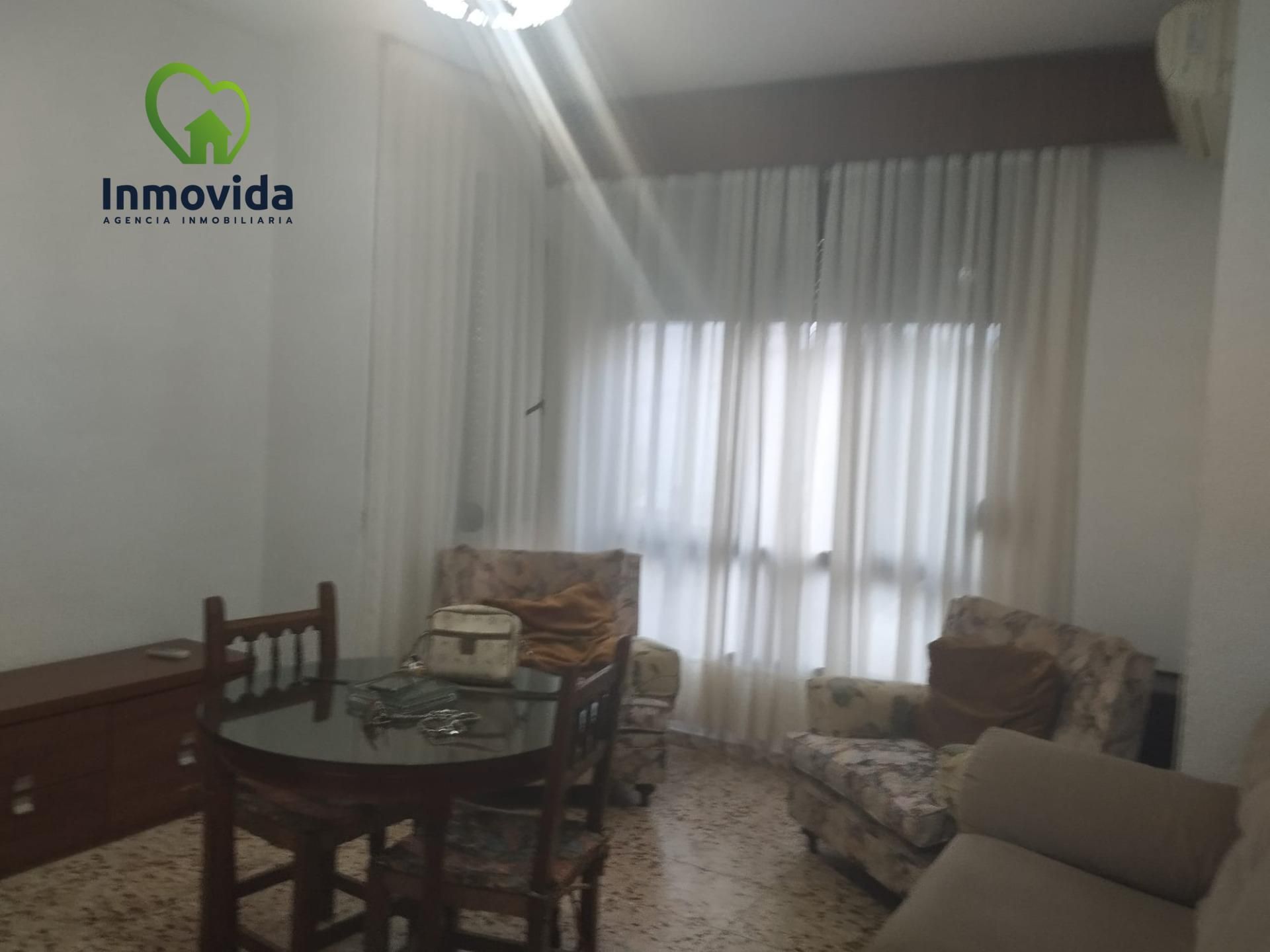 Sala d'estar de Pis en venda en  Córdoba Capital amb Aire condicionat i Traster