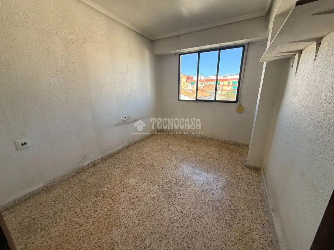 Bedroom of Flat for sale in Paterna