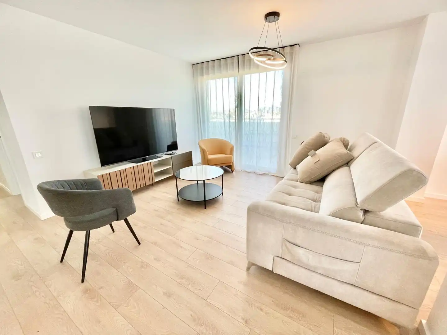Sala d'estar de Àtic de lloguer en Murcia amb Aire condicionat, Terrassa i Piscina