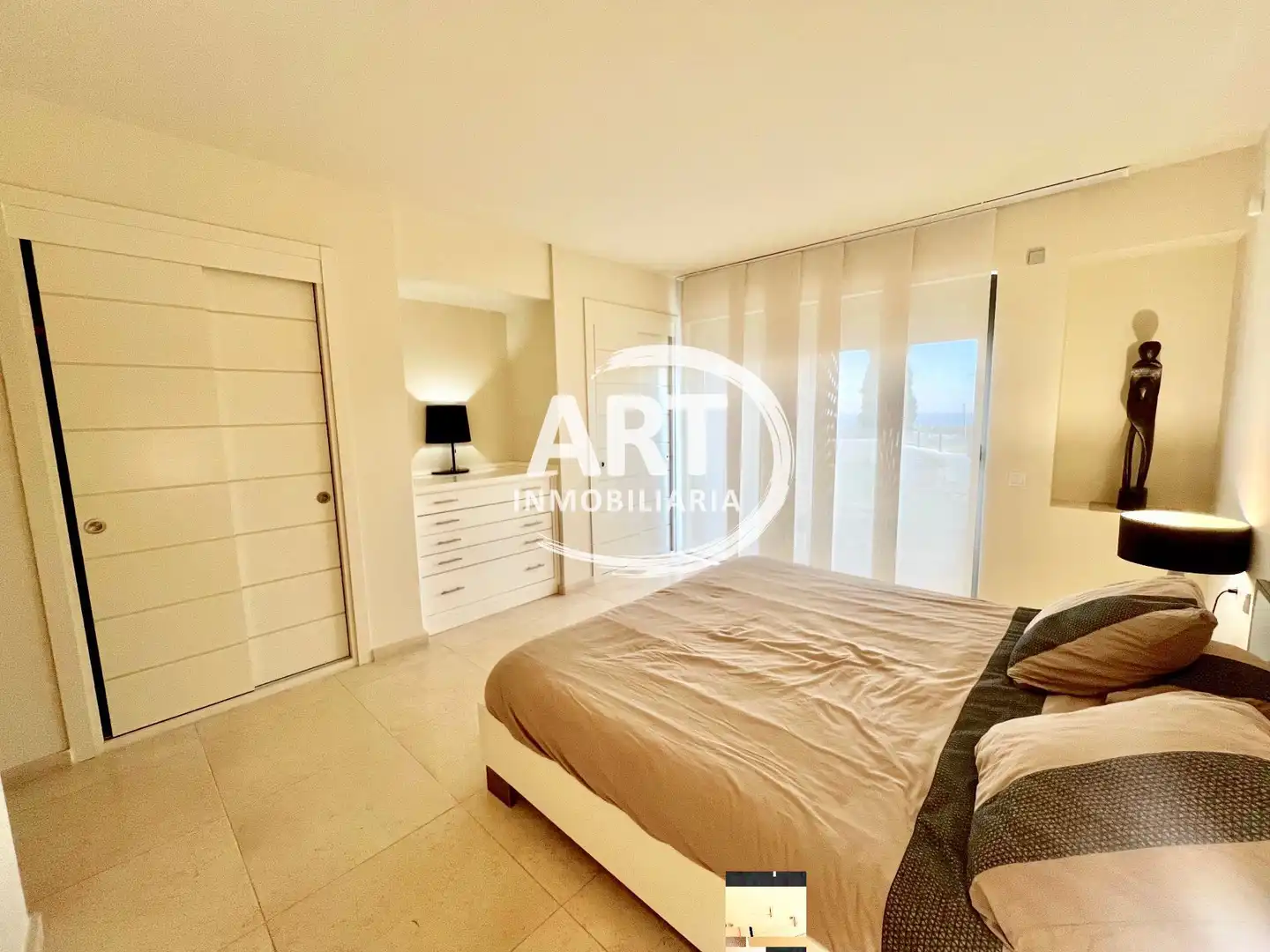 Dormitori de Apartament en venda en Benahavís amb Aire condicionat, Calefacció i Jardí privat