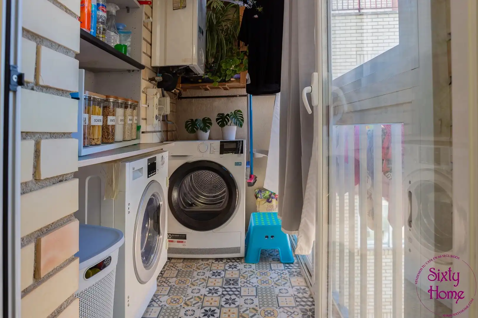 Balcony of Flat for sale in Zaragoza  with Heating