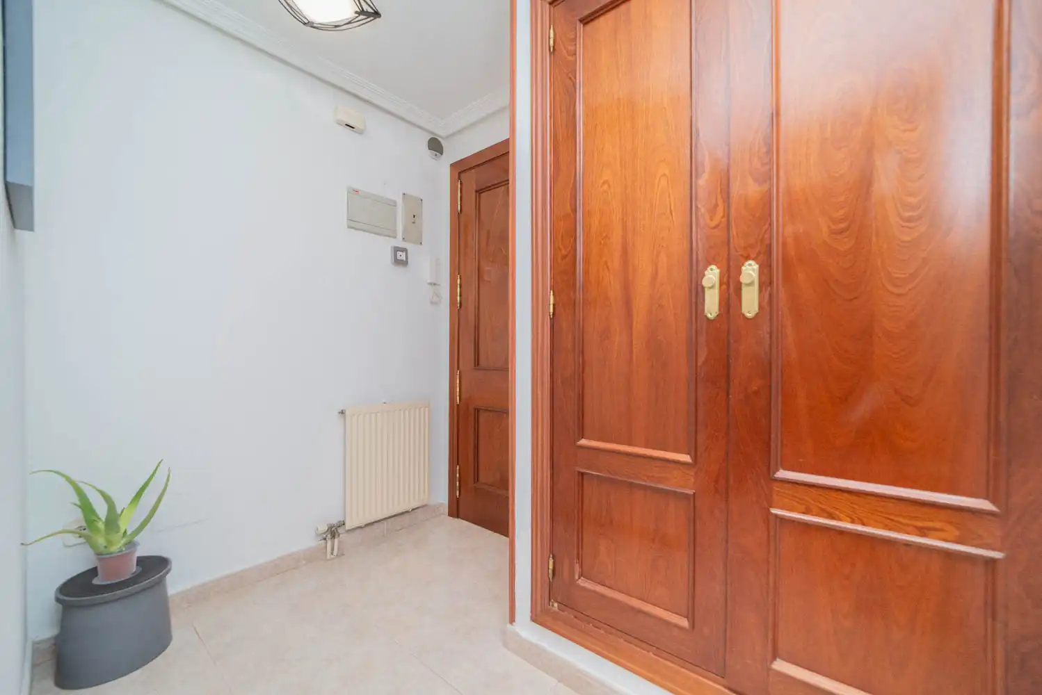 Wohnung zum Verkauf in Sevilla la Nueva mit Klimaanlage, Heizung und Gemeinschaftspool