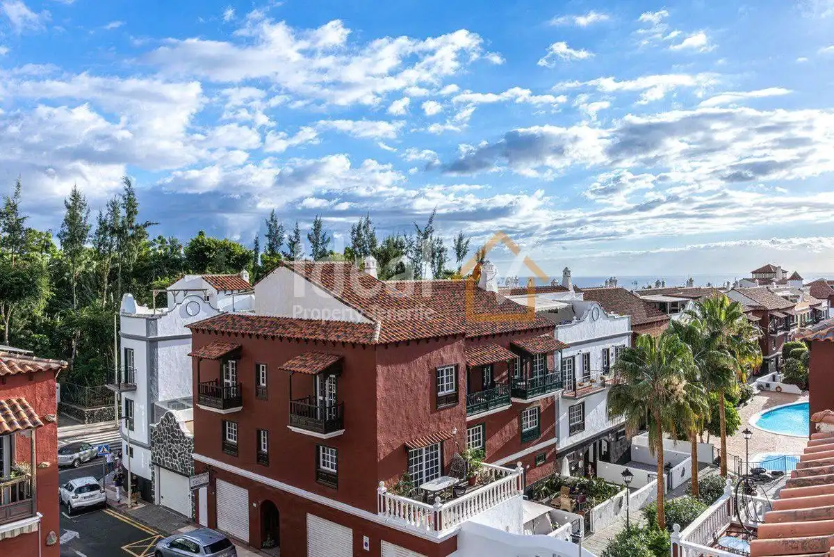 Terraced house with pool for sale in Jardin Botanico, imagen 30