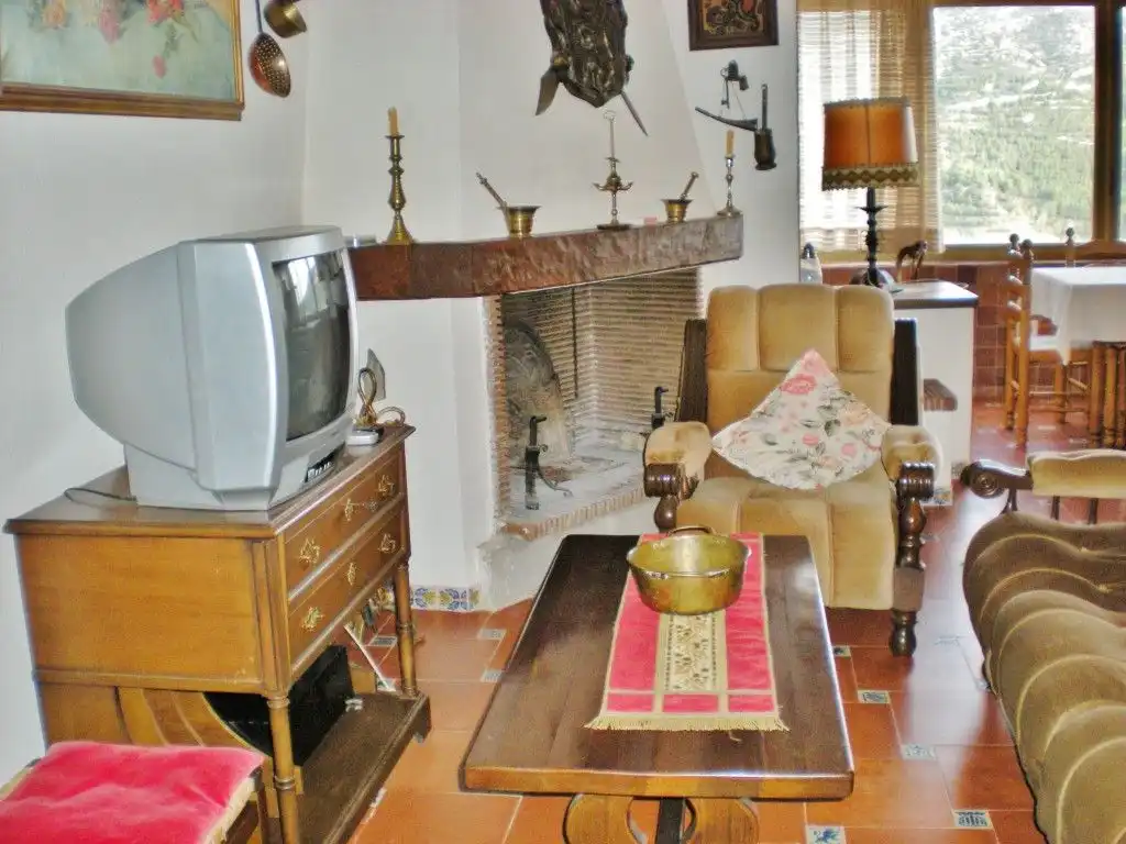 Sala de estar de Casa o chalet en venta en Alpuente con Calefacción, Terraza y Horno