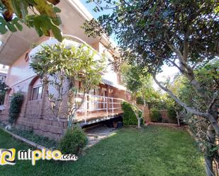 Garden of House or chalet for sale in Laredo  with Swimming Pool