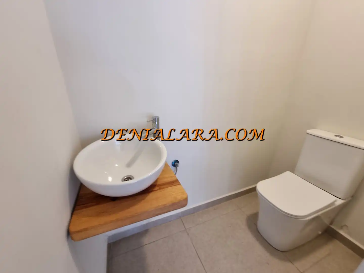 Badezimmer von Geschaftsraum zur Miete in Jávea / Xàbia mit Klimaanlage und Terrasse