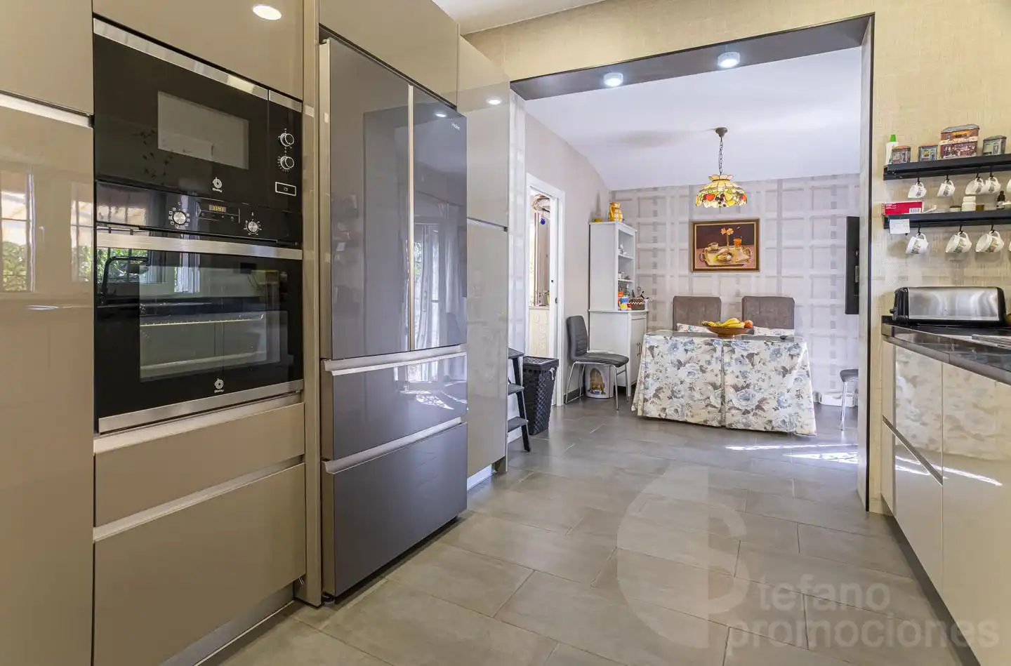 Kitchen of Houses for sale in Málaga  with Air Conditioner, Heating and Private garden