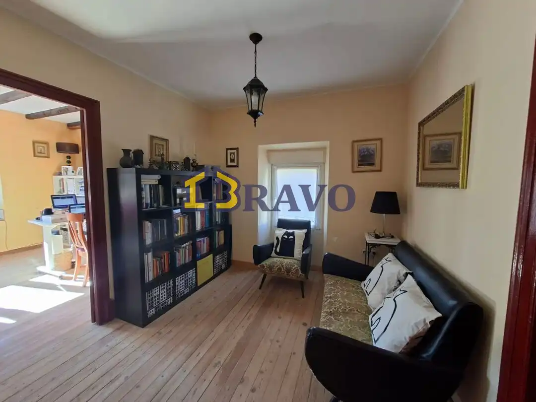 Sala de estar de Casa o chalet en venta en Valle de Tobalina con Calefacción y Amueblado
