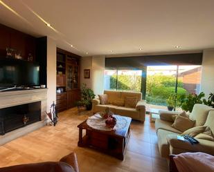 Living room of Single-family semi-detached for sale in Les Borges Blanques  with Air Conditioner, Terrace and Balcony