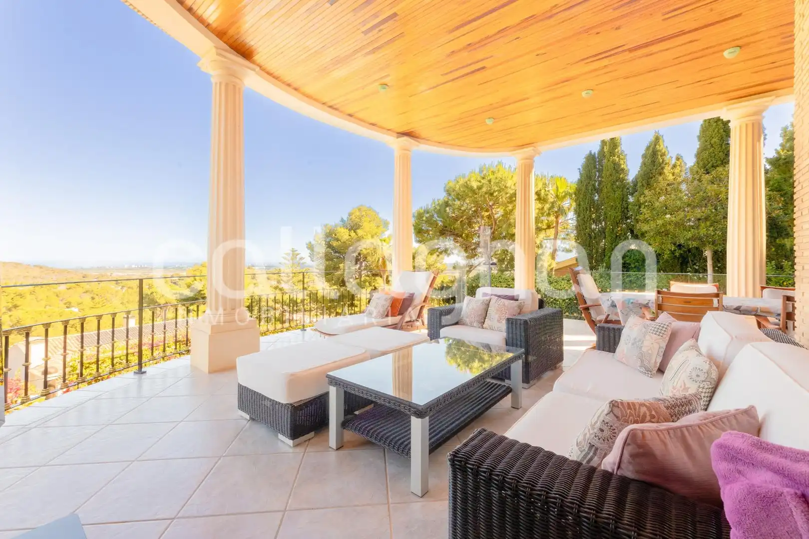 Chalet con terraza en venta en Paseo PORTA COELI