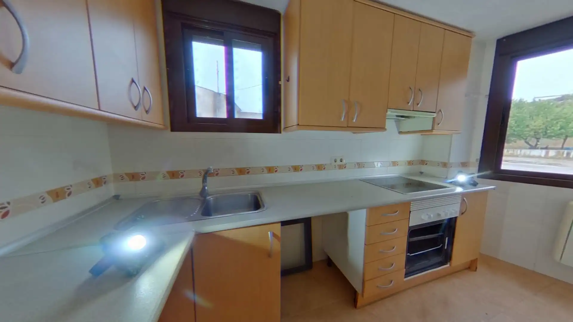 Cocina de Dúplex en venta en Valdelaguna, Madrid
