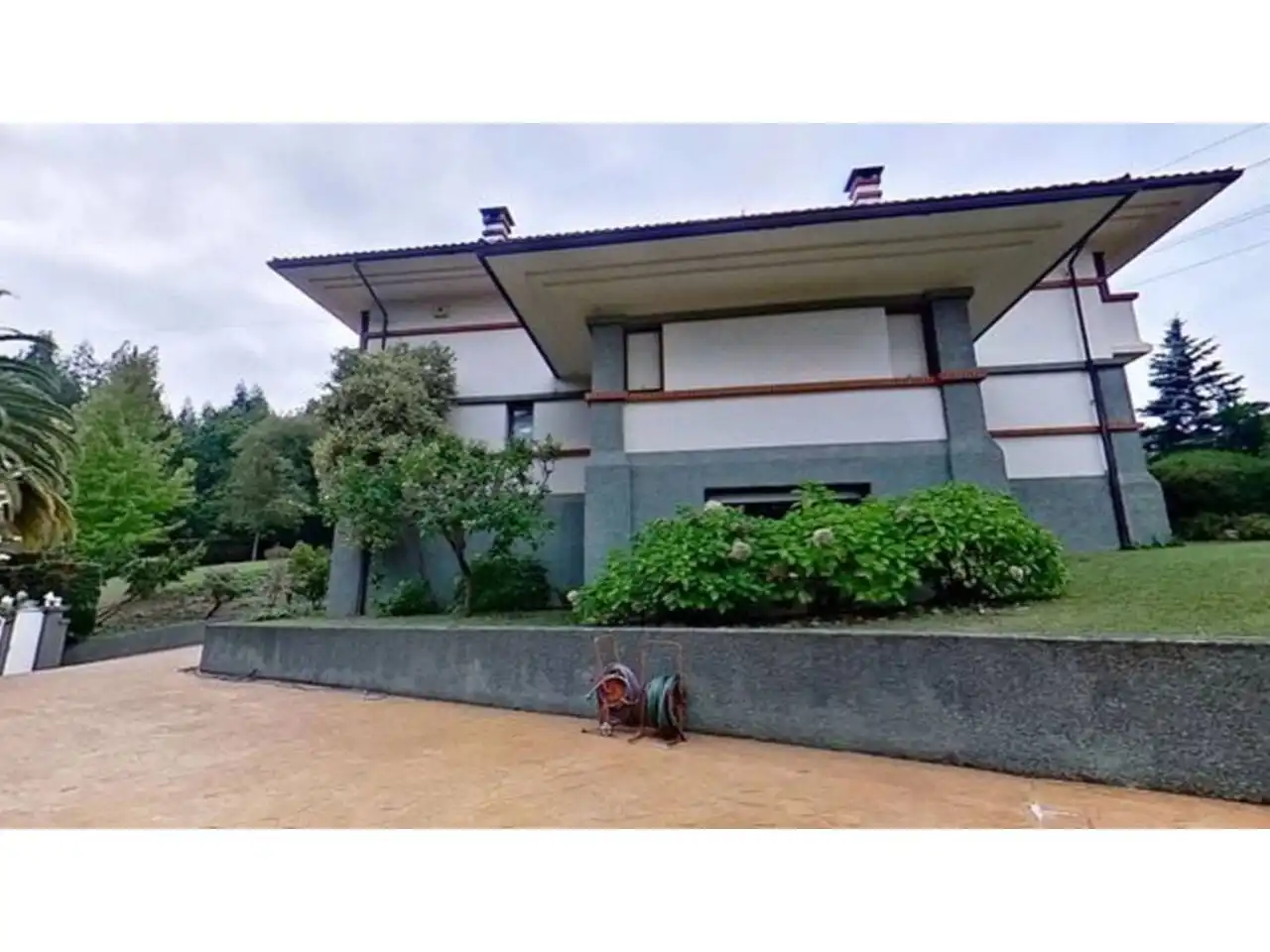 Exterior view of Houses for sale in Berango, Bizkaia