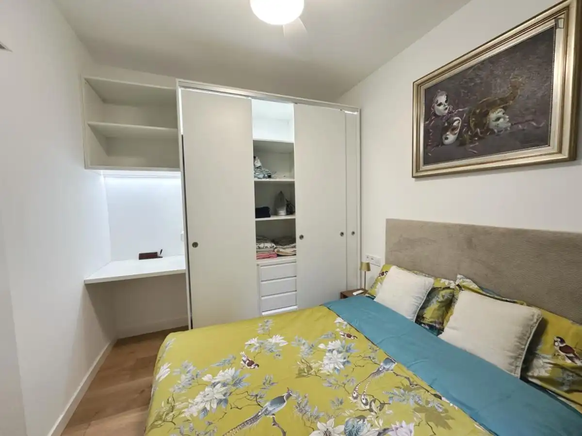 Bedroom of Apartments for rent in L'Hospitalet de Llobregat  with Furnished, Oven and Washing machine