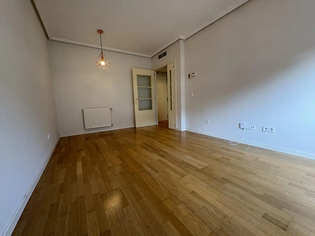 Schlafzimmer von Wohnung zur Miete in Madrid mit Klimaanlage, Heizung und Parkett