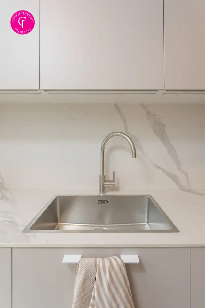 Cocina de Piso en venta en Girona con Aire acondicionado, Calefacción y Balcón