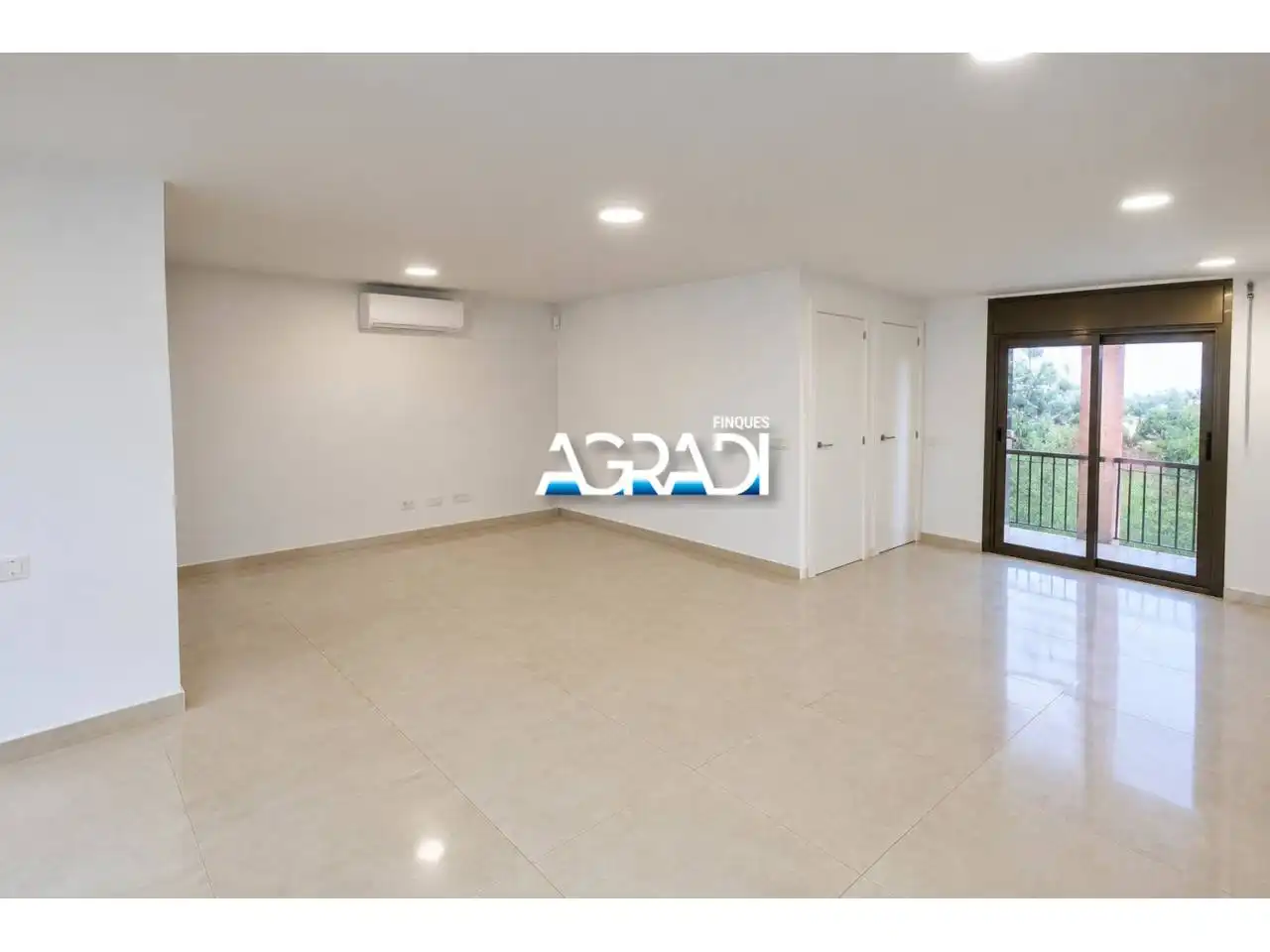 Maison avec piscine à vendre à Urbanizacion Can Canyamars, imagen 3