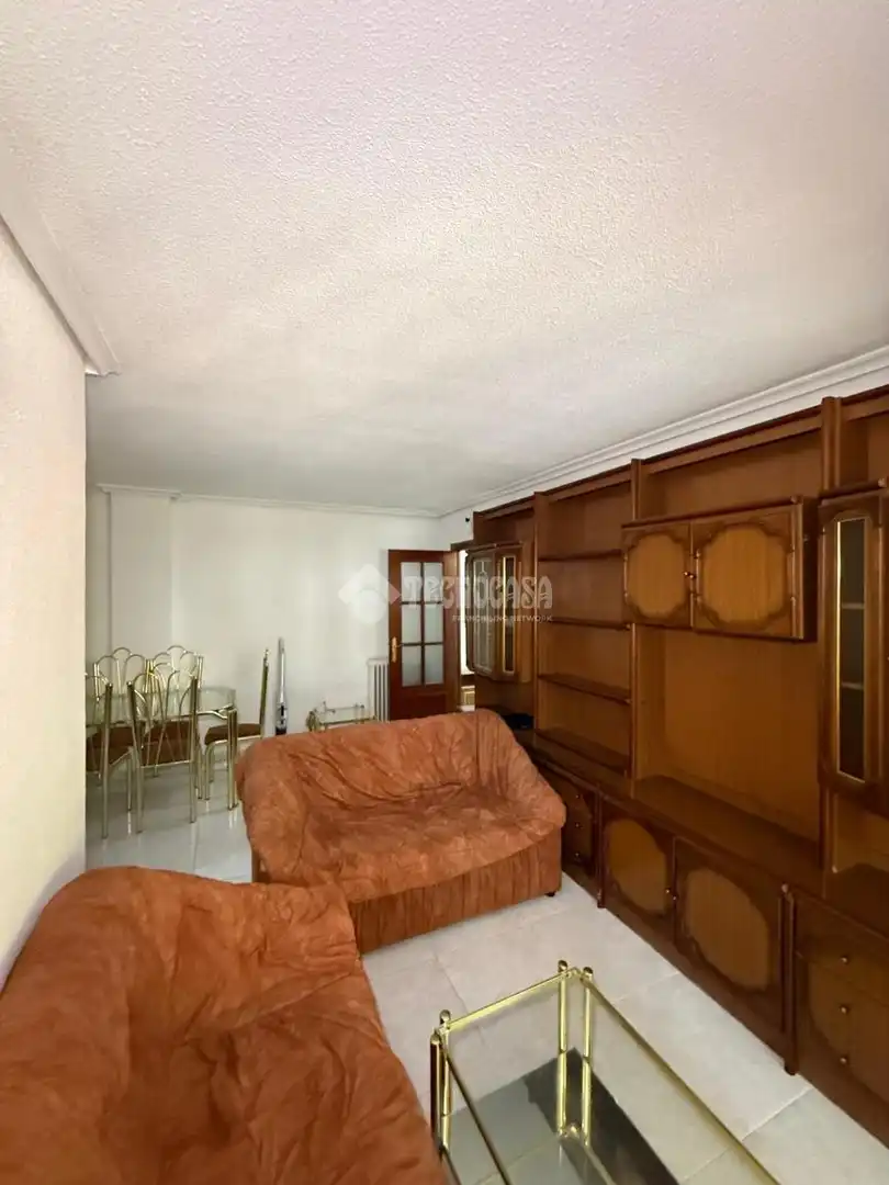 Sala de estar de Piso en venta en Fuenlabrada con Calefacción, Terraza y Amueblado