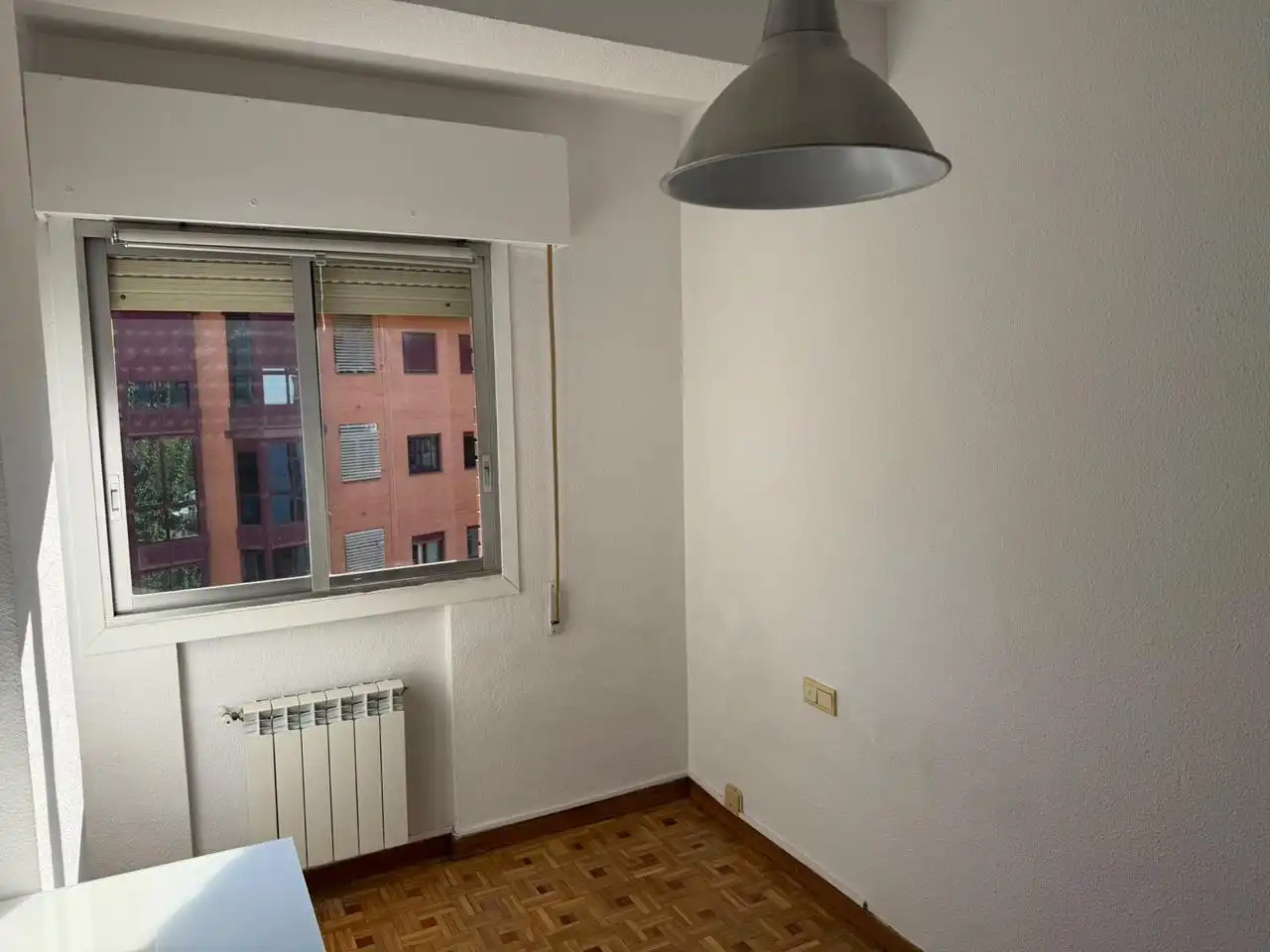Schlafzimmer von Wohnung zur Miete in Ciudad Lineal