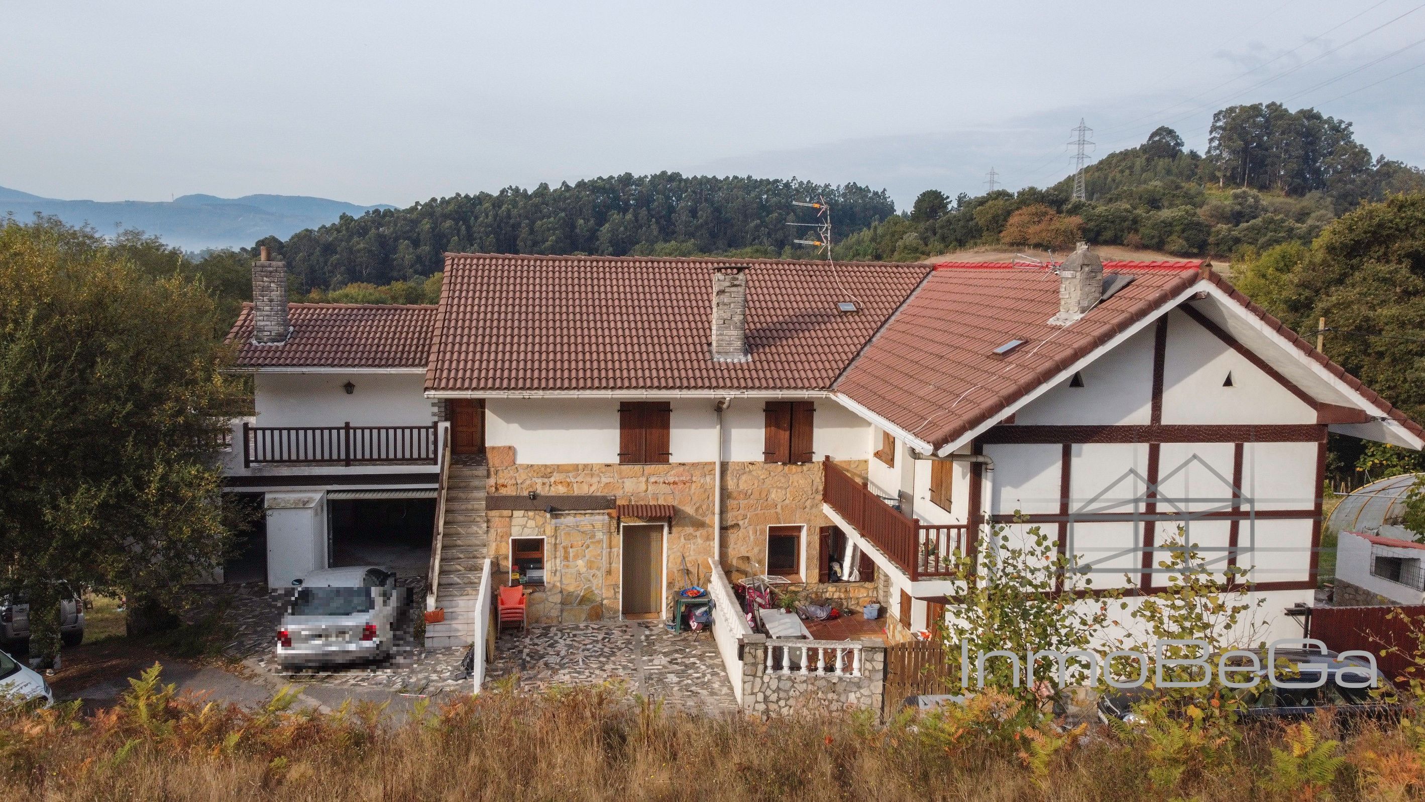 Vista exterior de Casa adosada en venda en Berango amb Calefacció, Jardí privat i Terrassa