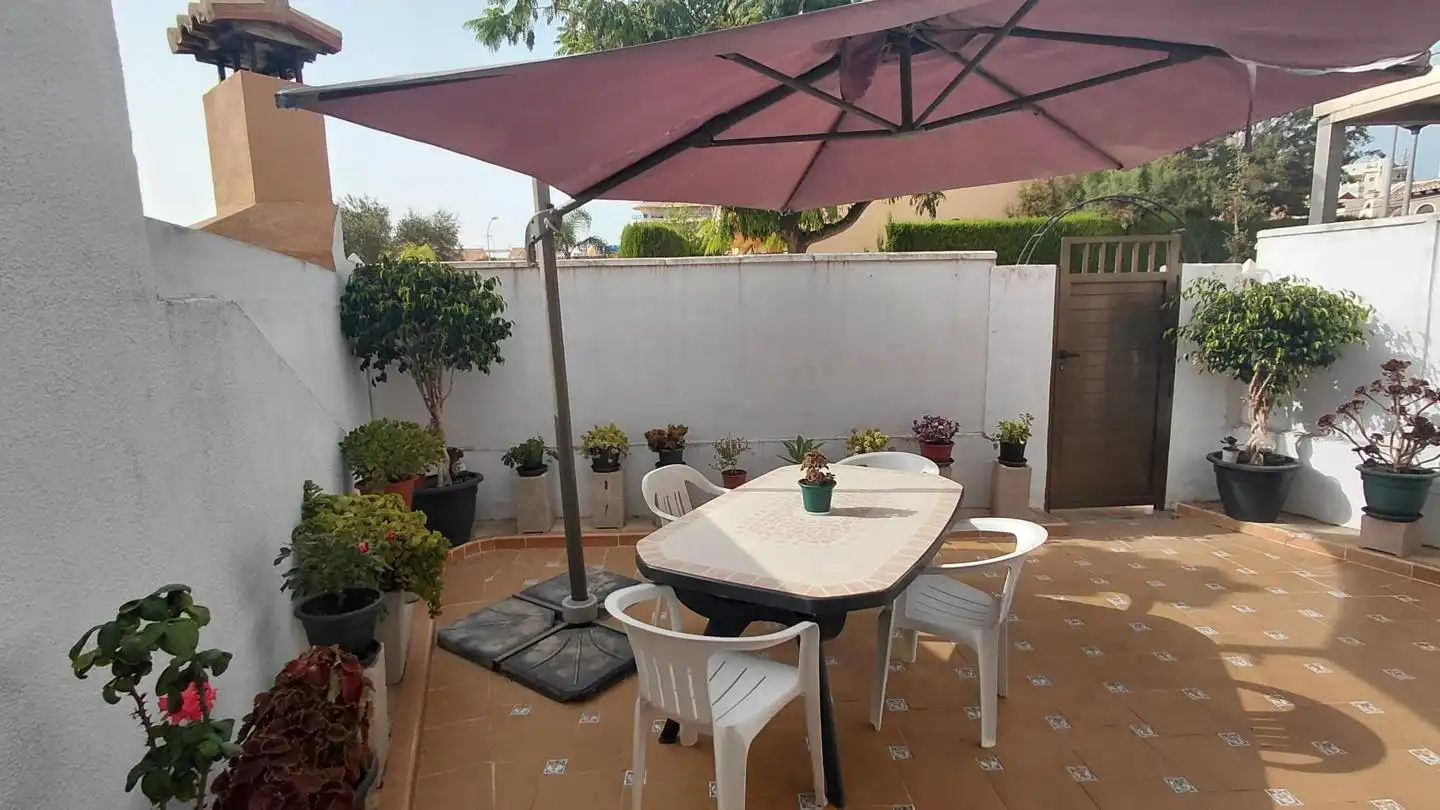 Terraza de Casa o chalet en venta en Tavernes de la Valldigna con Calefacción, Terraza y Amueblado
