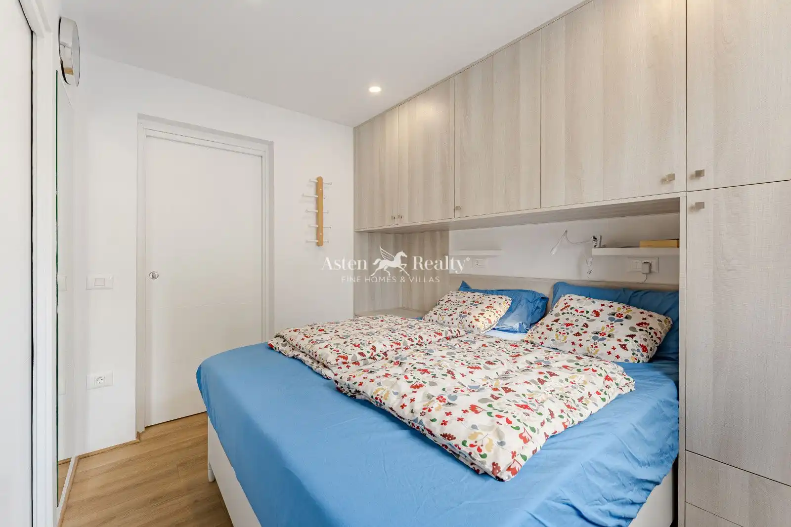 Bedroom of Attic for sale in Adeje  with Air Conditioner, Terrace and Swimming Pool