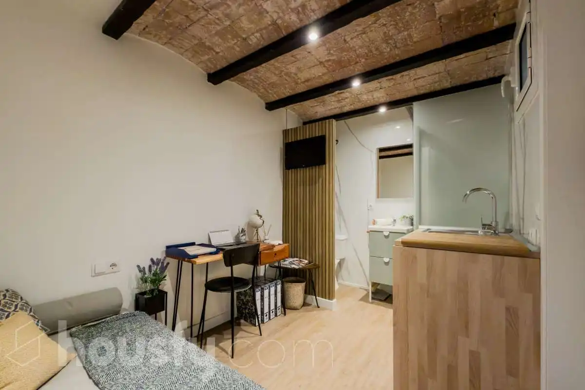 Schlafzimmer von Erdgeschoss zum Verkauf in Barcelona