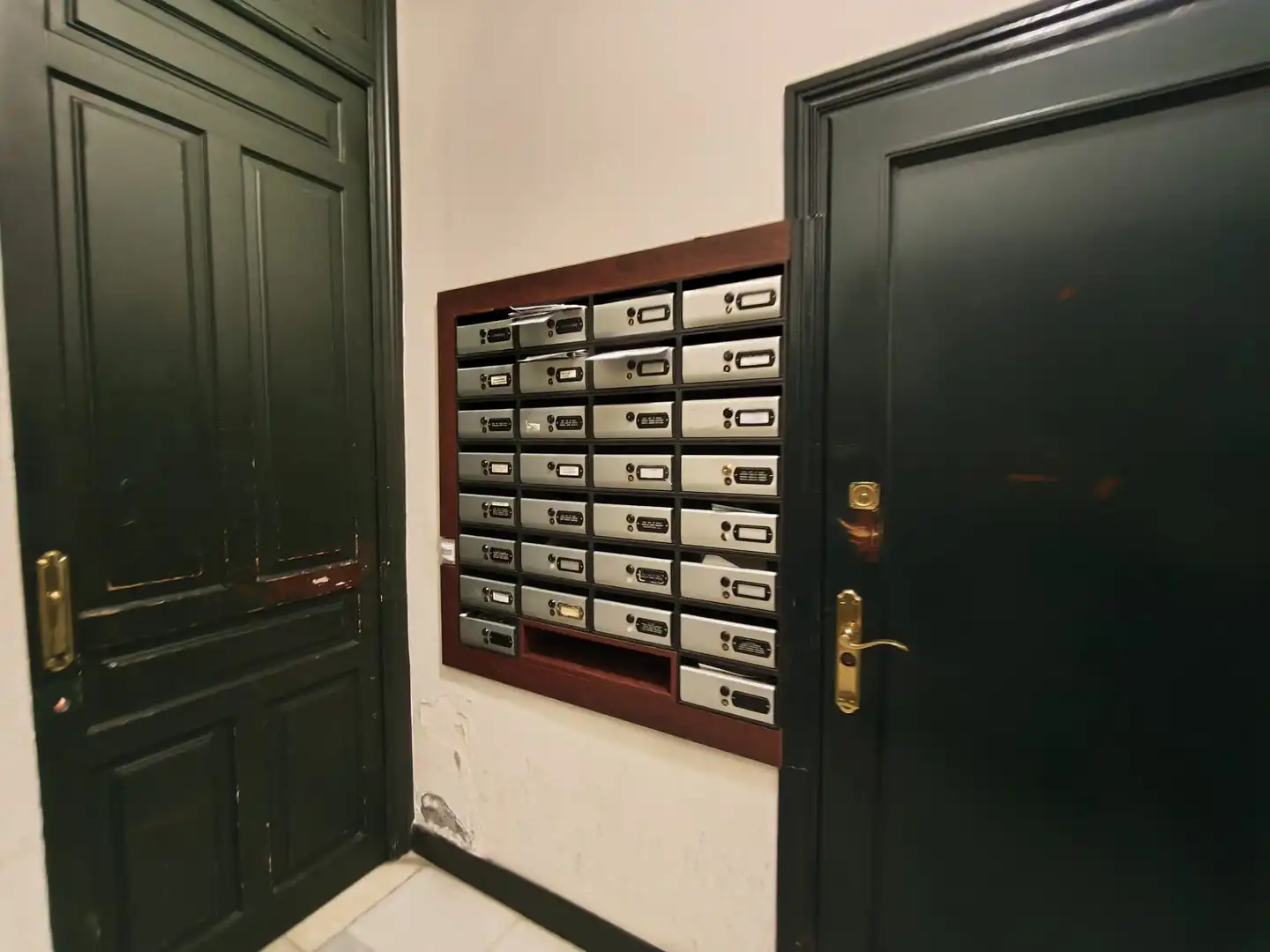 Piso en venta en Madrid con Balcón y Alarma