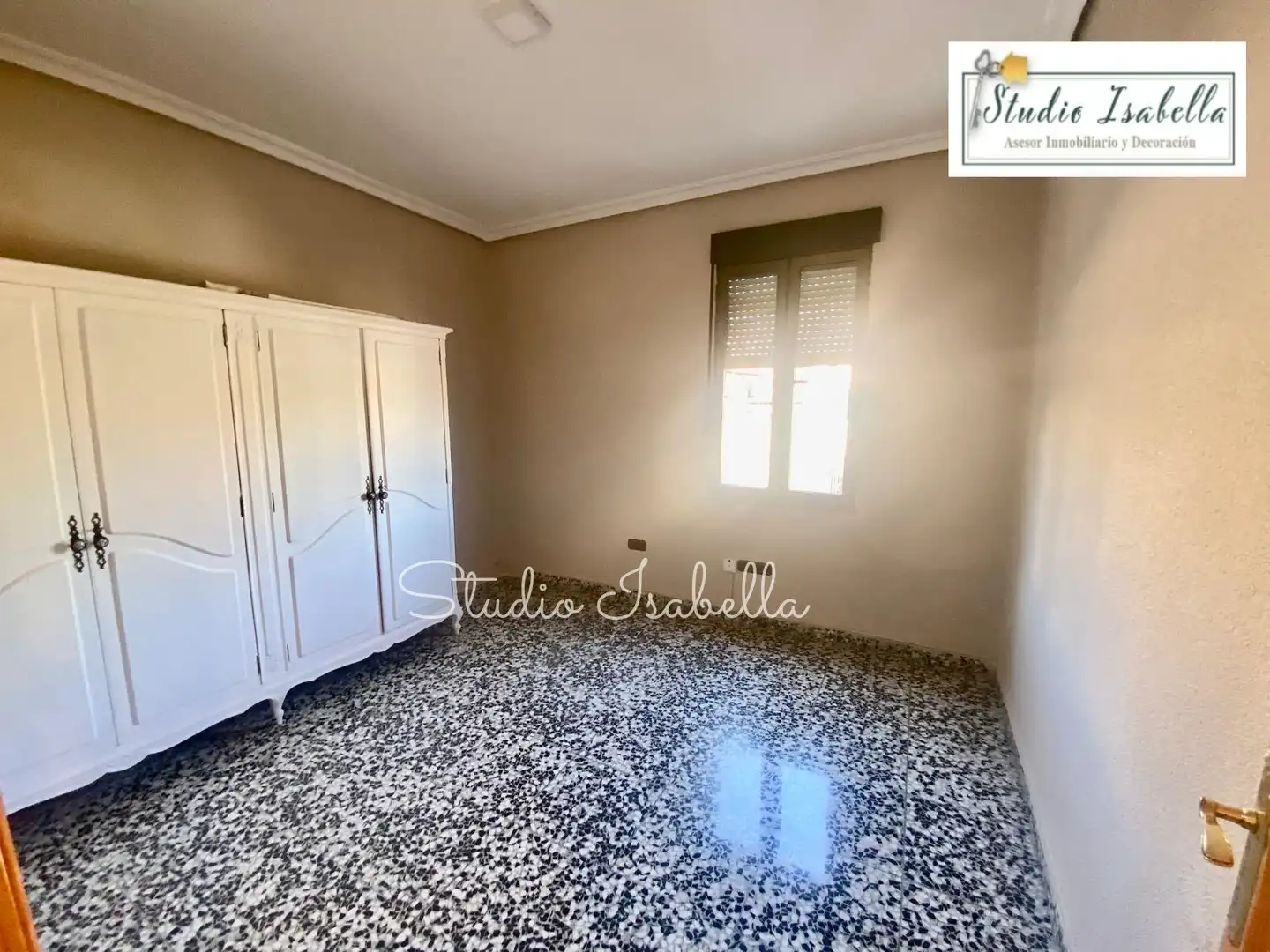 Habitación de Piso de alquiler en Toledo con Aire acondicionado, Calefacción y Amueblado