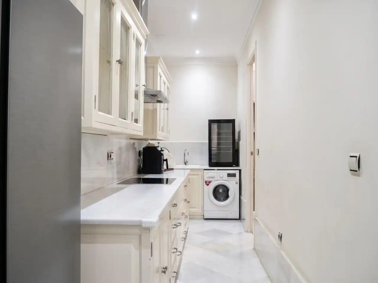 Kitchen of Flat for sale in Sevilla  with Air Conditioner, Terrace and Furnished