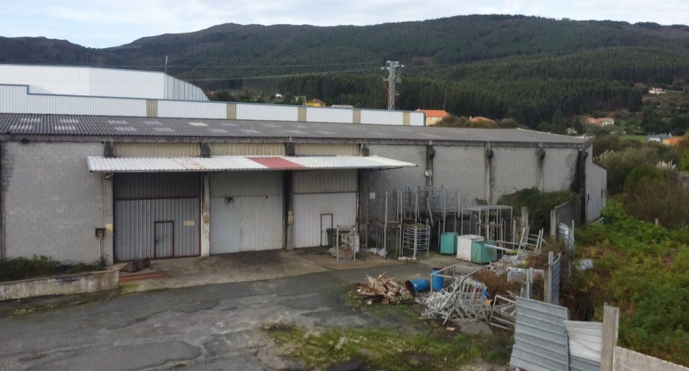 Nau industrial en venda a Cariño