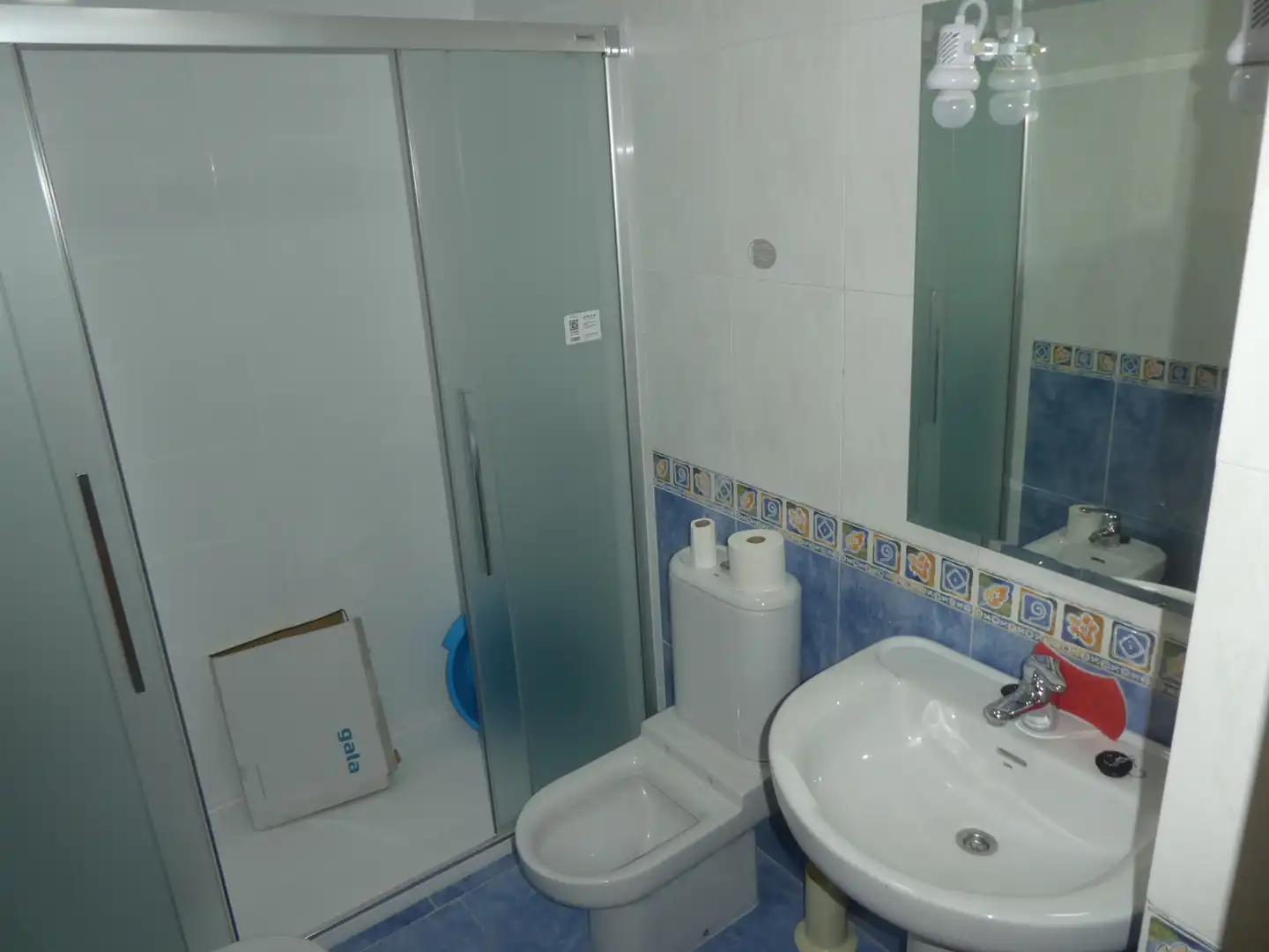 Bathroom of Apartments for sale in Burgos  with Heating, Storage room and Furnished