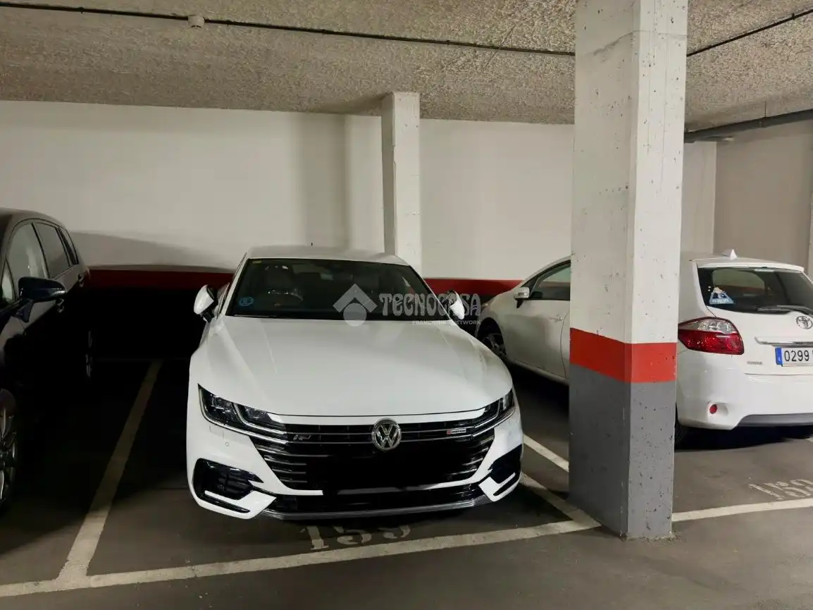 Parking de Piso en venta en Las Rozas de Madrid con Aire acondicionado, Calefacción y Terraza