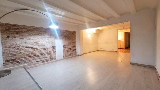 Piso en Venta en Carrer de Joaquín Costa en El Raval