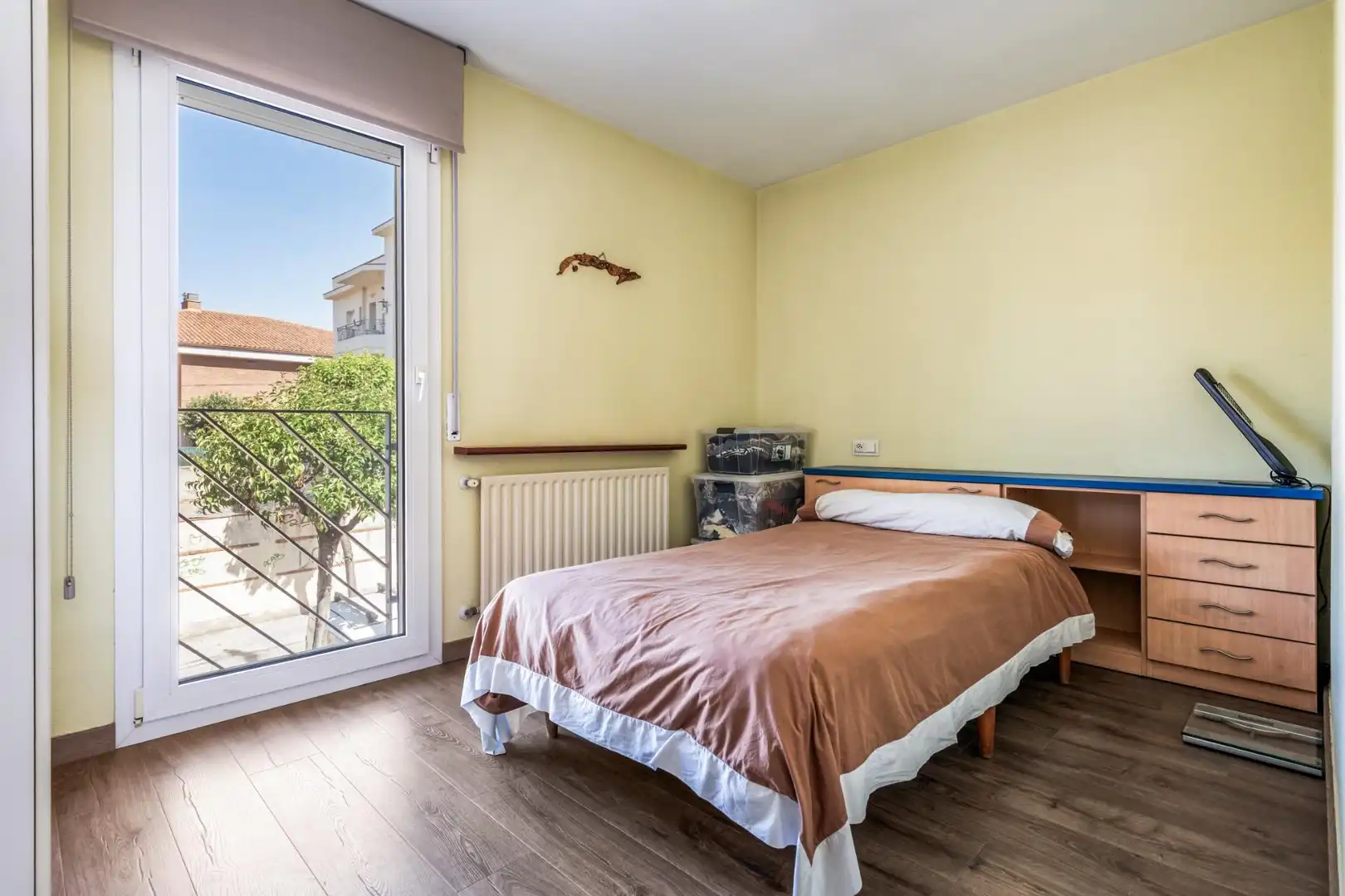Dormitori de Casa adosada en venda en Parets del Vallès amb Aire condicionat, Calefacció i Jardí privat