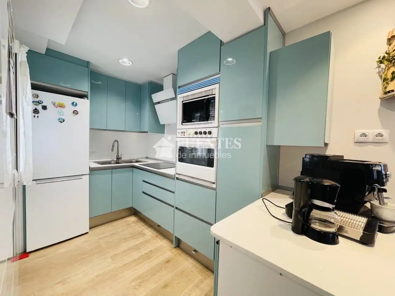 Cocina de Piso en venta en Alicante / Alacant con Aire acondicionado, Calefacción y Terraza