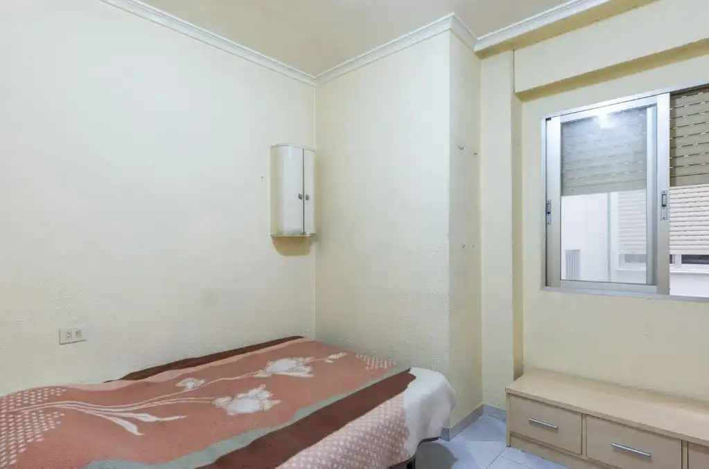 Bedroom of Flat for sale in Sueca  with Air Conditioner, Storage room and Balcony