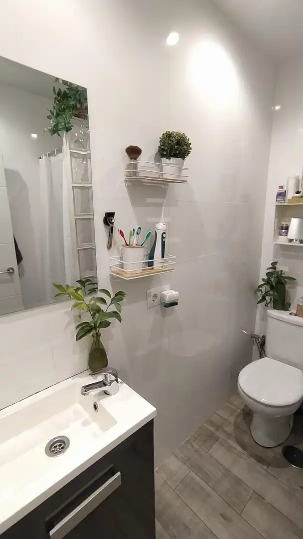 Baño de Piso en venta en Málaga con Aire acondicionado y Terraza