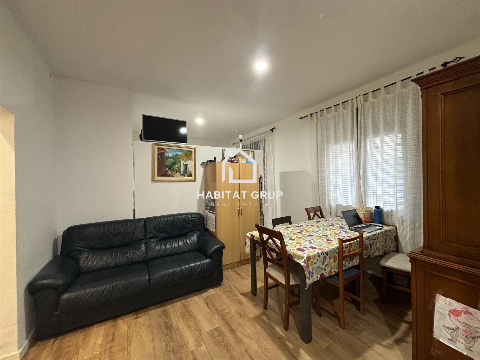 Sala d'estar de Casa o xalet en venda en Girona Capital amb Aire condicionat, Calefacció i Terrassa