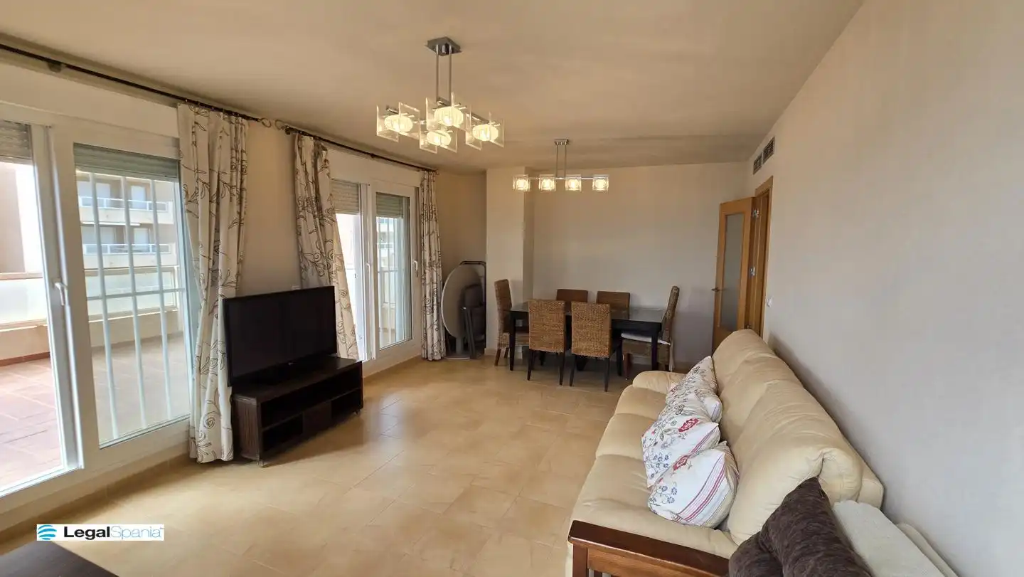 Wohnzimmer von Wohnungen zum Verkauf in La Manga del Mar Menor mit Klimaanlage, Heizung und Privatgarten