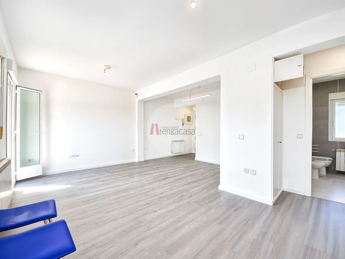 Living room of Flat for rent in Madrid  with Heating, Terrace and Washing machine
