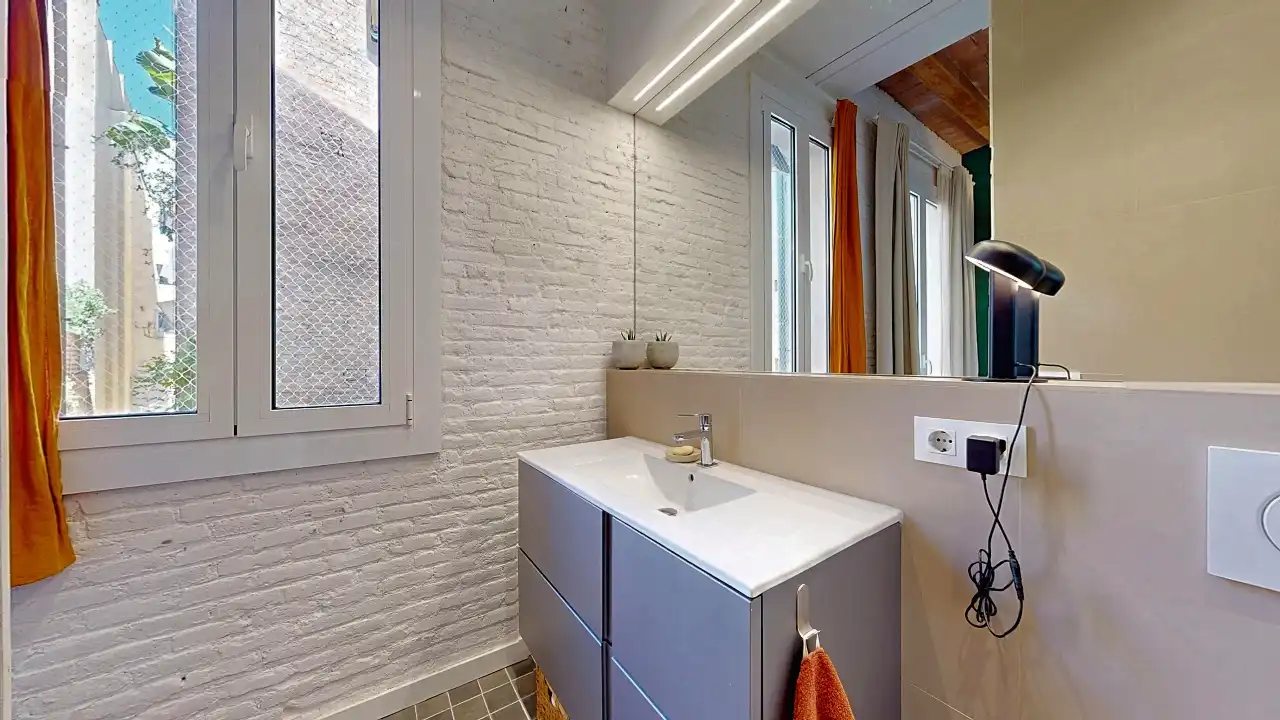 Baño de Piso en venta en Barcelona con Aire acondicionado, Calefacción y Balcón