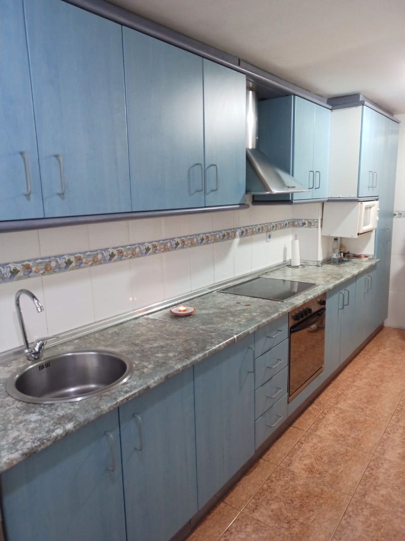 Cocina de Piso de alquiler en Elche / Elx con Amueblado y Balcón