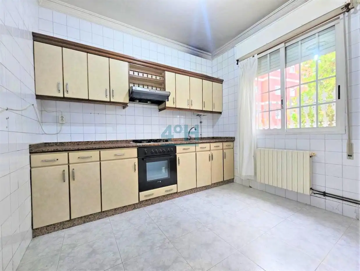 Kitchen of Detached homes for sale in Ourense Capital   with Heating