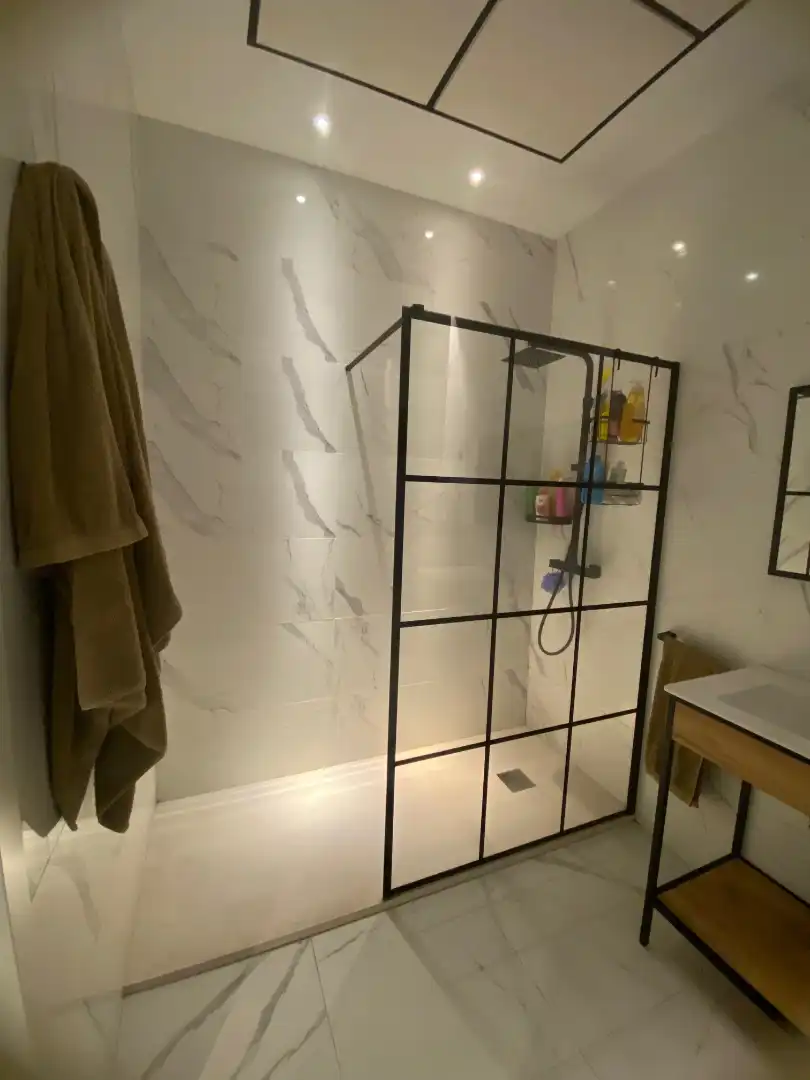 Badezimmer von Erdgeschoss zum Verkauf in Benetússer mit Klimaanlage, Heizung und Terrasse