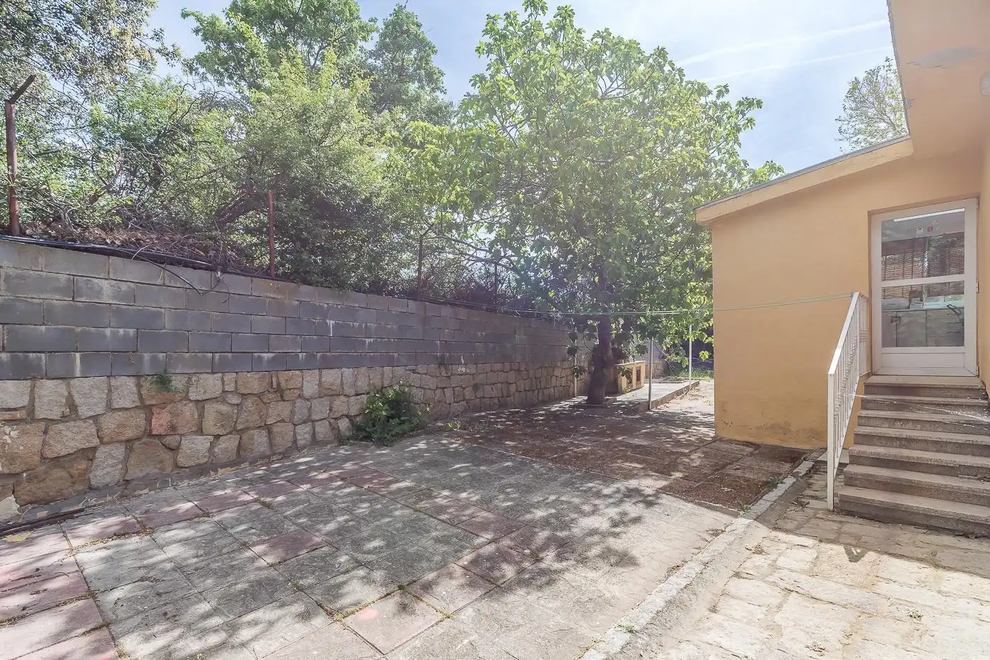 Parking de Casa o chalet en venta en San Lorenzo de El Escorial con Calefacción, Alarma y Piscina comunitaria