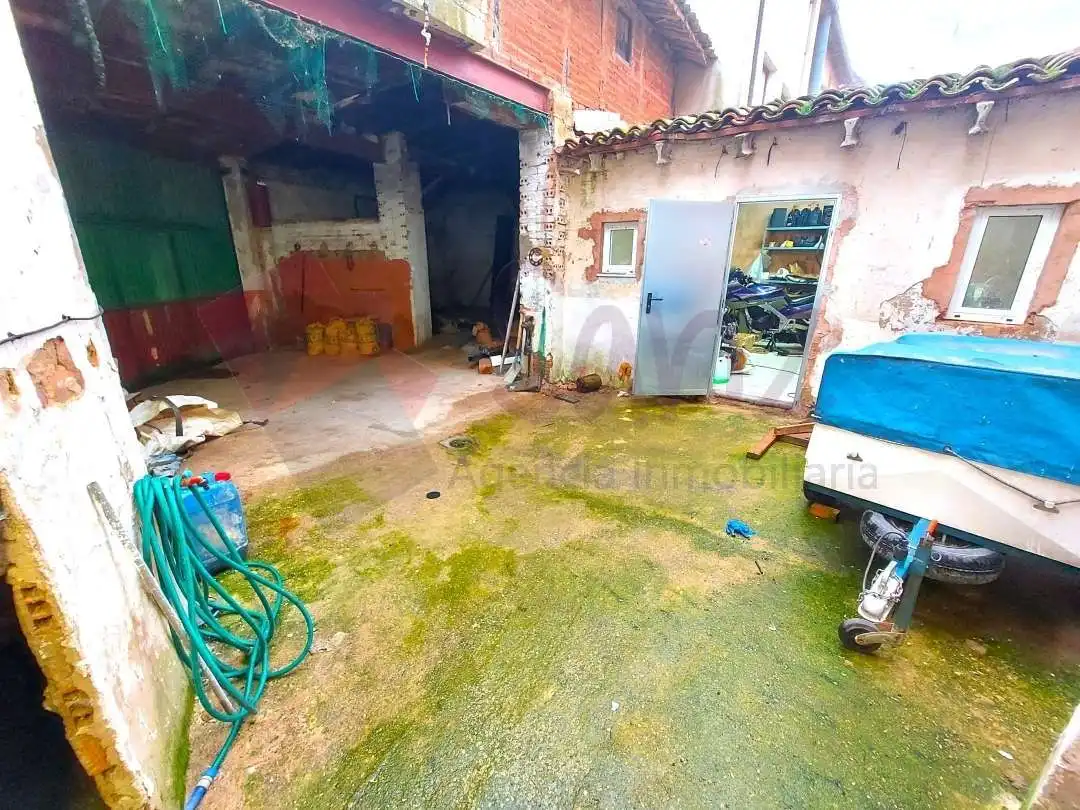Casa o chalet en venta en Hervías con Terraza, Trastero y Balcón