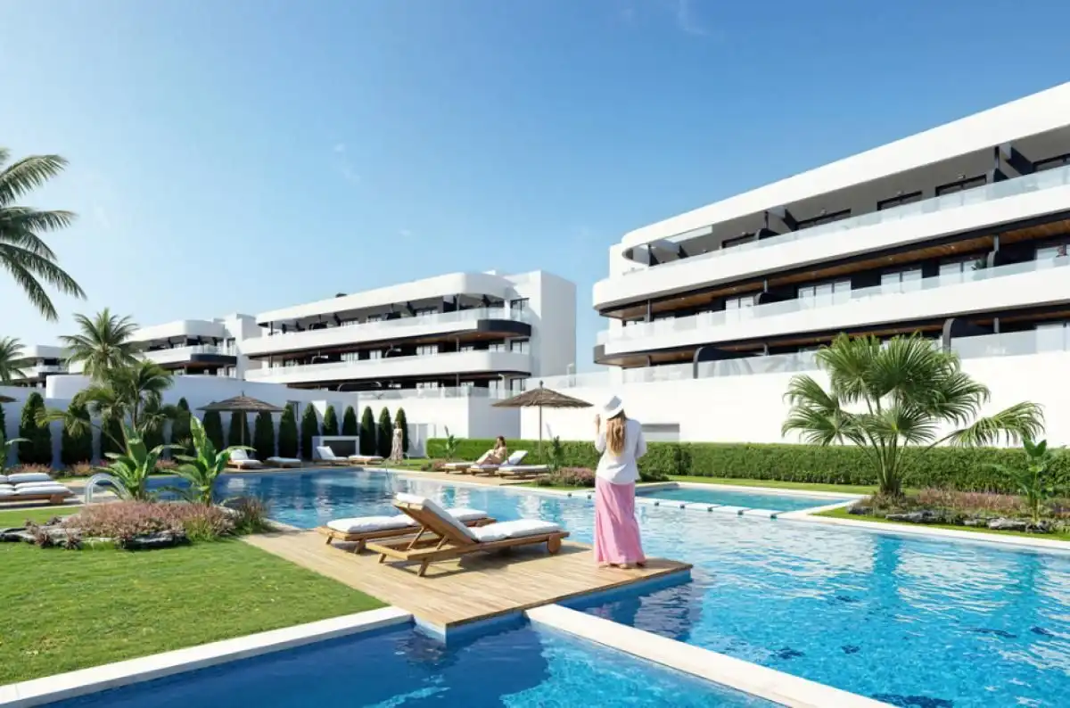 Apartamento con piscina en venta en Las Lomas de Rame - Bahía Bella
