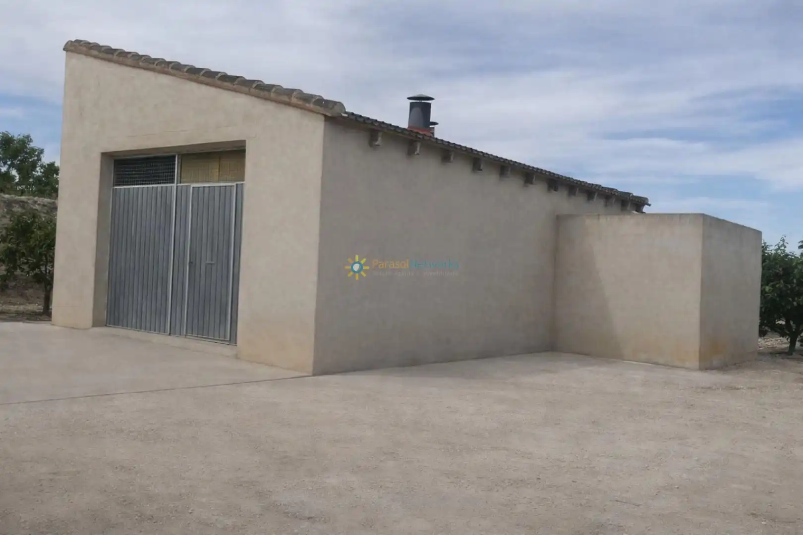 Vista exterior de Finca rústica en venda en Benigànim amb Traster