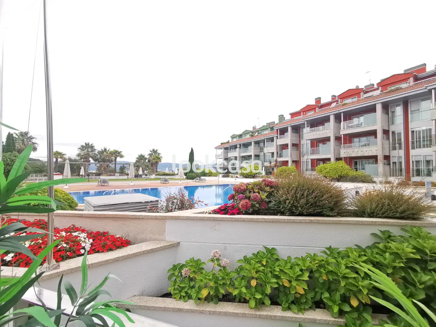 Vista exterior de Piso en venta en Sanxenxo con Calefacción, Jardín privado y Terraza